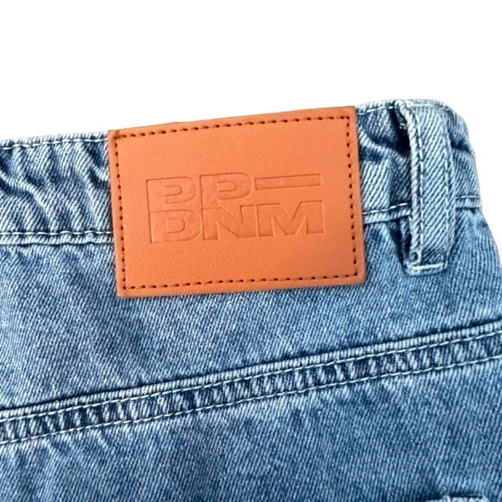 Princess Polly light wash jeans - Picture 10 of 16